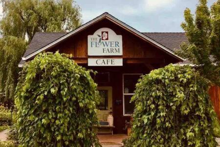 Country Charmer Single Story Cottage Pet Friendly Loomis Esterno foto